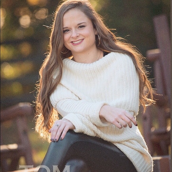 Meet your Posher, Jenna - Picture 1 of 1